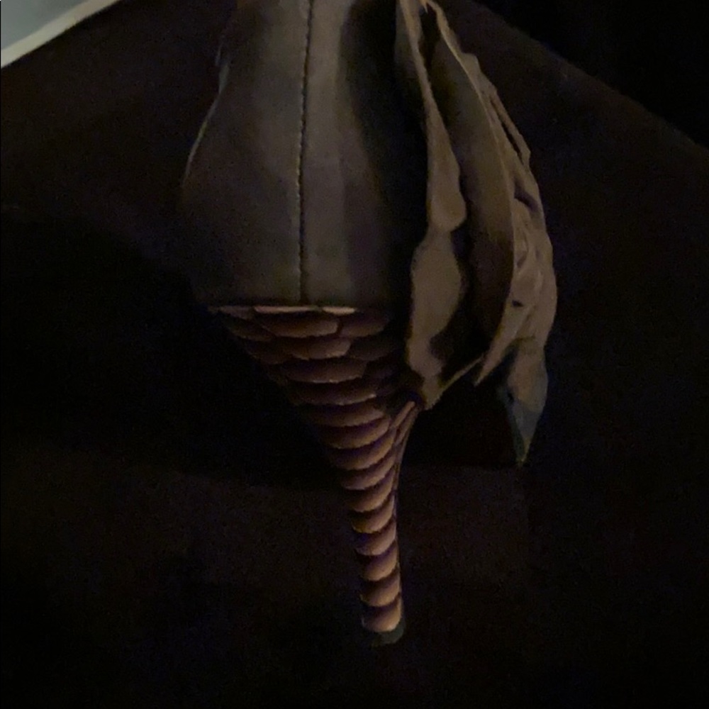 Teal blue booties by ‘Poetic License’.